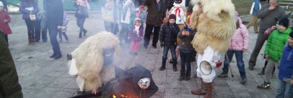 Sajtóközlemény: “Elvarázsolt liget – A hétvégén tartották az első farsangi mulatságot a megújult pécsi Balokányban”
